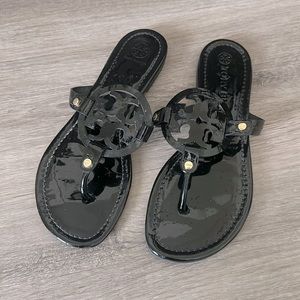 Women Tory Burch Sandals. Size 9